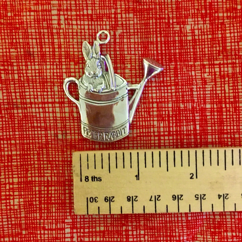 Peter Rabbit pendant - Picture 6 of 6